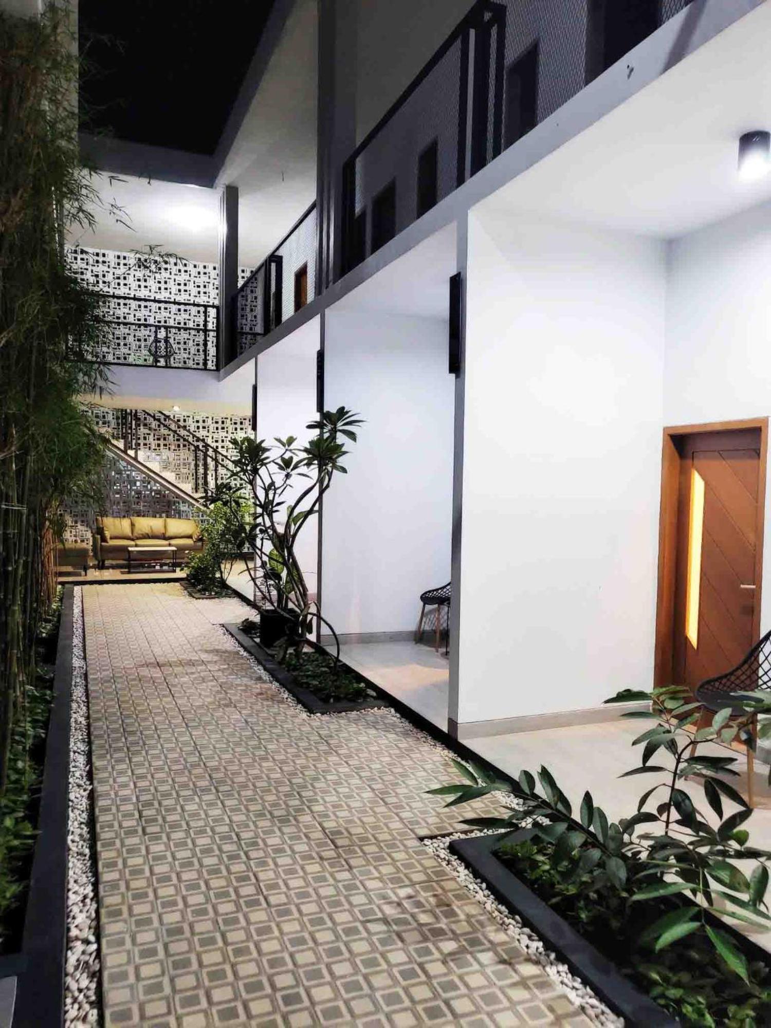 Cabin15 - Syariah Blitar Eksteriør bilde