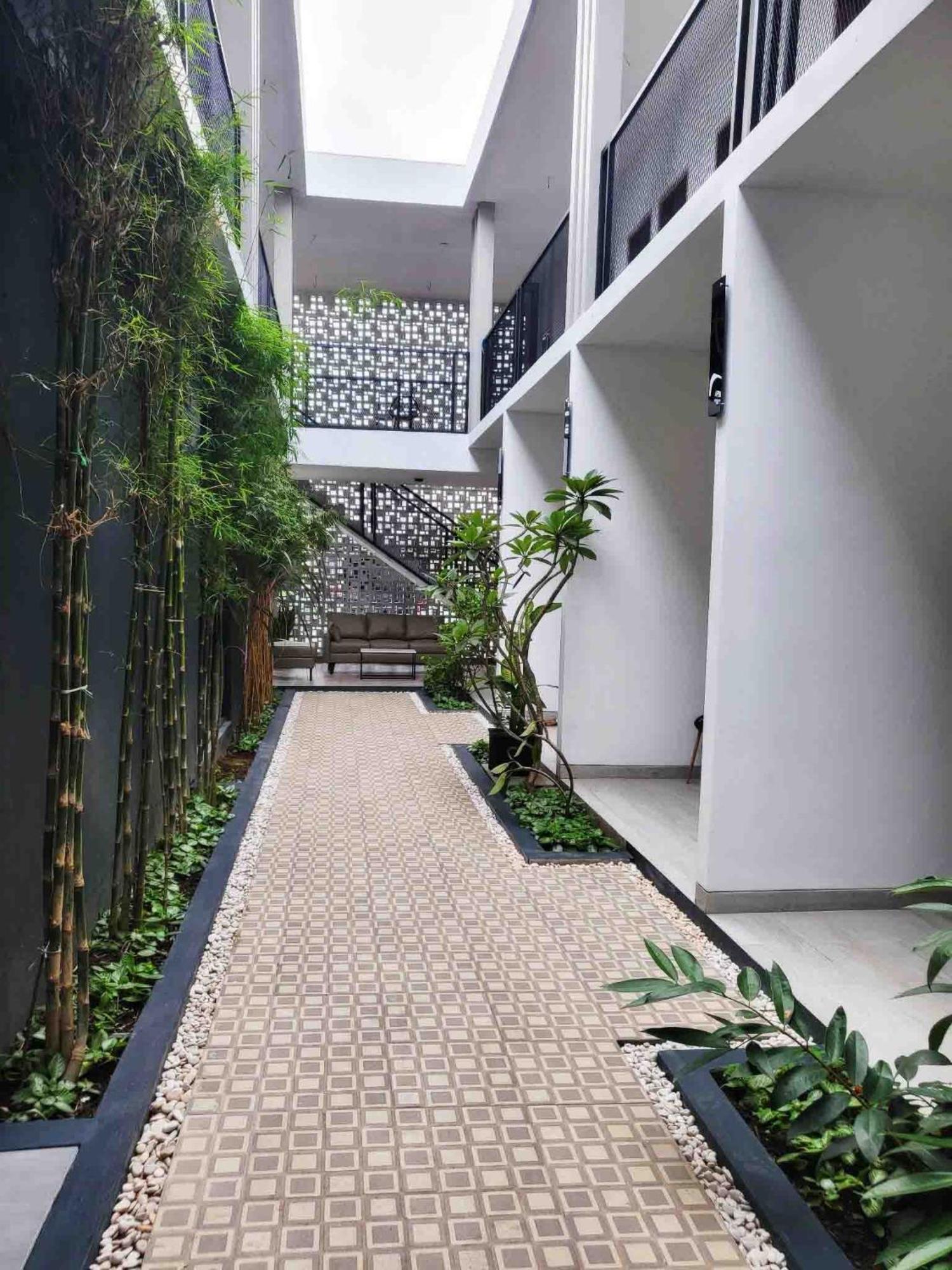 Cabin15 - Syariah Blitar Eksteriør bilde